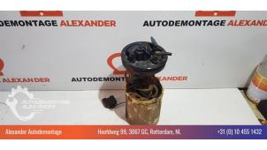 Gebruikte Brandstofpomp Elektrisch Volkswagen Caddy III (2KA,2KH,2CA,2CH) 2.0 SDI Prijs € 70,00 Margeregeling aangeboden door Alexander Autodemontage