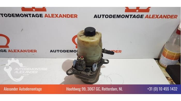 Gebruikte Pomp Servo Ford Focus C-Max 1.6 TDCi 16V Prijs € 75,00 Margeregeling aangeboden door Alexander Autodemontage