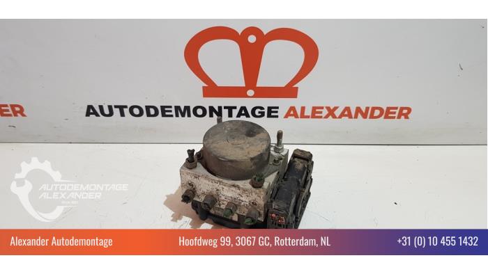Gebruikte ABS Pomp Renault Clio III (BR/CR) 1.5 dCi FAP Prijs € 150,00 Margeregeling aangeboden door Alexander Autodemontage