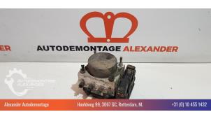 Gebruikte ABS Pomp Renault Clio III (BR/CR) 1.5 dCi FAP Prijs € 150,00 Margeregeling aangeboden door Alexander Autodemontage