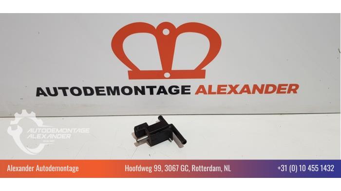 Gebruikte Turbodruk sensor Renault Clio IV (5R) 0.9 Energy TCE 90 12V Prijs € 55,00 Margeregeling aangeboden door Alexander Autodemontage