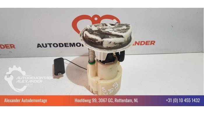 Gebruikte Tank element Pomp Renault Clio II (BB/CB) 1.2 Prijs € 20,00 Margeregeling aangeboden door Alexander Autodemontage