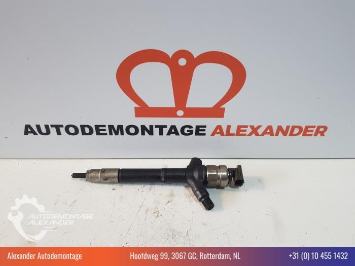 Gebruikte Verstuiver (diesel) Toyota Avensis Wagon (T25/B1E) 2.0 16V D-4D-F Prijs € 150,00 Margeregeling aangeboden door Alexander Autodemontage
