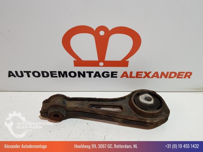 Gebruikte Motorsteun Renault Twingo II (CN) 1.2 Prijs € 25,00 Margeregeling aangeboden door Alexander Autodemontage