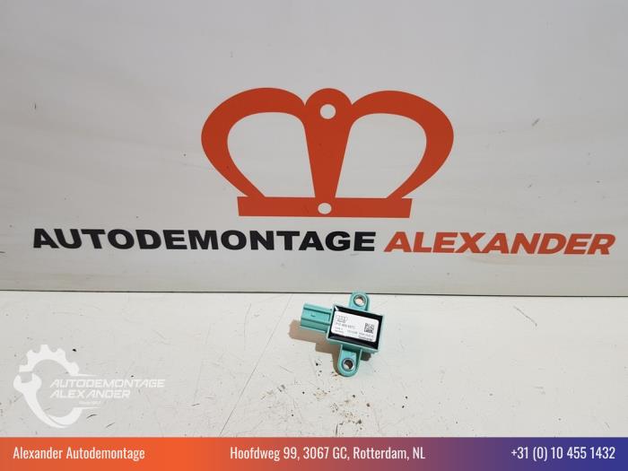 Airbag Sensor van een Audi A5 (8T3) 1.8 TFSI 16V 2015