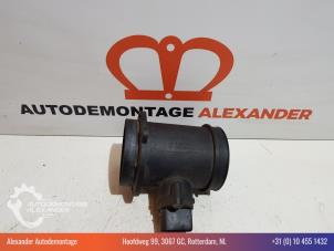 Gebruikte Luchtmassameter Mercedes E Combi (S210) 3.0 E-300 TD 24V Prijs € 30,00 Margeregeling aangeboden door Alexander Autodemontage