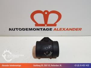 Gebruikte Luchtmassameter Opel Vectra B Caravan (31) 2.0 Di 16V Prijs € 40,00 Margeregeling aangeboden door Alexander Autodemontage