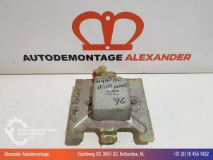 Gebruikte Relais Voorgloei Hyundai H-100 2.5 Diesel Prijs op aanvraag aangeboden door Alexander Autodemontage