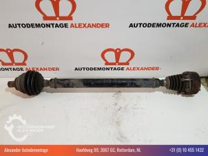 Gebruikte Steekas rechts-voor Volkswagen Jetta III (1K2) 1.9 TDI Prijs € 100,00 Margeregeling aangeboden door Alexander Autodemontage