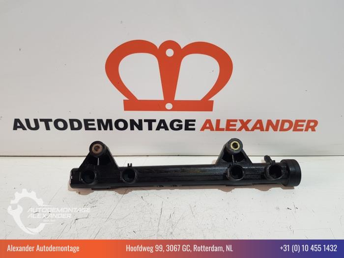 Gebruikte Verstuiver brug Skoda Fabia (6Y2) 1.4i Prijs € 50,00 Margeregeling aangeboden door Alexander Autodemontage