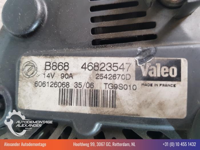 Dynamo van een Fiat Punto Evo (199) 1.3 JTD Multijet Start&Stop 16V Euro 4 2010
