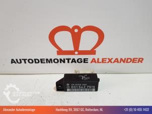Gebruikte Module Ruitenwisser Mercedes SL (R129) 6.0 600 SL 48V Prijs € 170,00 Margeregeling aangeboden door Alexander Autodemontage