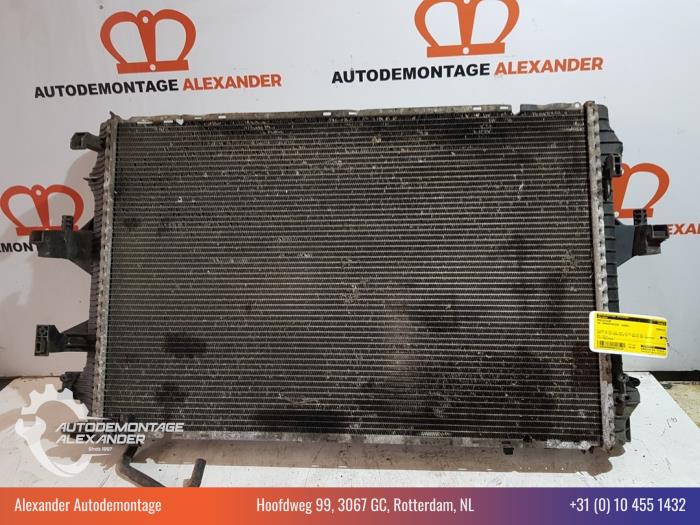 Gebruikte Radiateur Volkswagen Transporter/Caravelle T5 2.5 TDi Prijs € 40,00 Inclusief btw aangeboden door Alexander Autodemontage