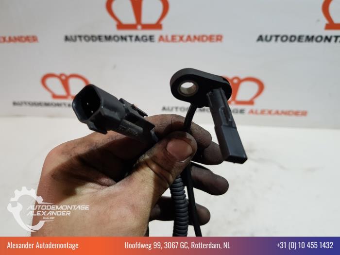 ABS Sensor van een Opel Insignia 2.0 CDTI 16V 130 Ecotec 2010