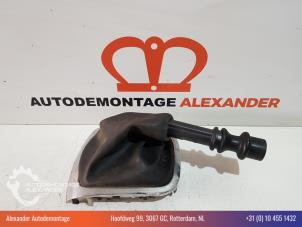 Gebruikte Versnellingspookhoes Renault Megane III Grandtour (KZ) 1.5 dCi 110 Prijs op aanvraag aangeboden door Alexander Autodemontage