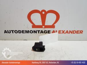 Gebruikte Raam schakelaar elektrisch Citroen C3 Pluriel (HB) 1.4 Prijs € 15,00 Margeregeling aangeboden door Alexander Autodemontage
