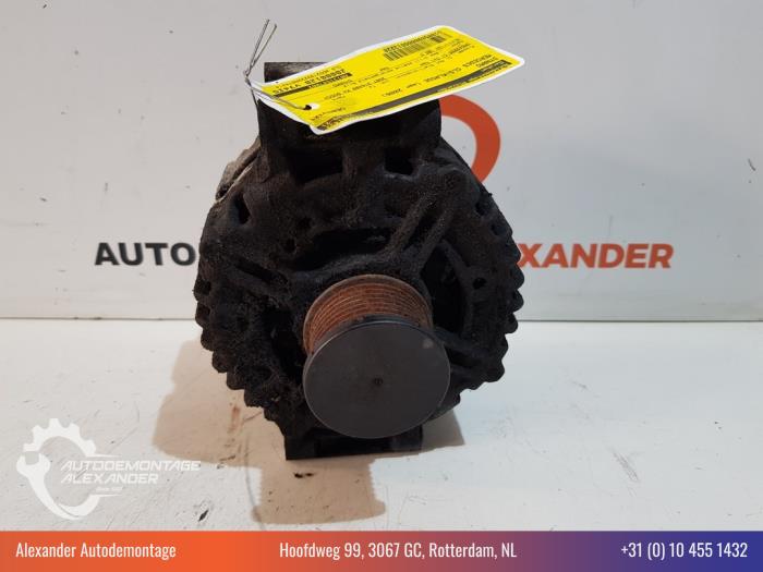 Gebruikte Dynamo Mercedes CLS (C219) 320 CDI 24V Prijs € 100,00 Margeregeling aangeboden door Alexander Autodemontage
