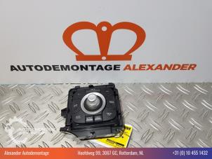 Gebruikte MMI schakelaar Renault Megane III Grandtour (KZ) 1.5 dCi 110 Prijs € 50,00 Margeregeling aangeboden door Alexander Autodemontage