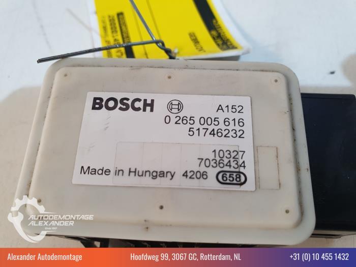 Esp Duo Sensor van een Fiat Bravo (198A) 1.6 JTD Multijet 105 2011