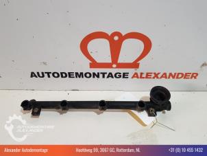 Gebruikte Injector brug Renault Twingo II (CN) 1.2 Prijs € 9,95 Margeregeling aangeboden door Alexander Autodemontage