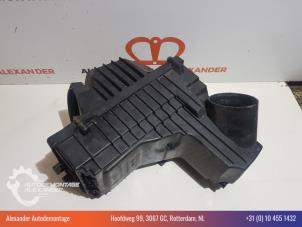 Gebruikte Luchtfilterhuis Peugeot 407 SW (6E) 2.0 HDiF 16V Prijs op aanvraag aangeboden door Alexander Autodemontage