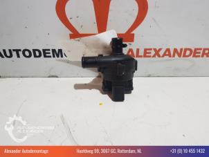 Gebruikte Waterpomp Renault Grand Scénic III (JZ) 1.6 dCi Prijs op aanvraag aangeboden door Alexander Autodemontage