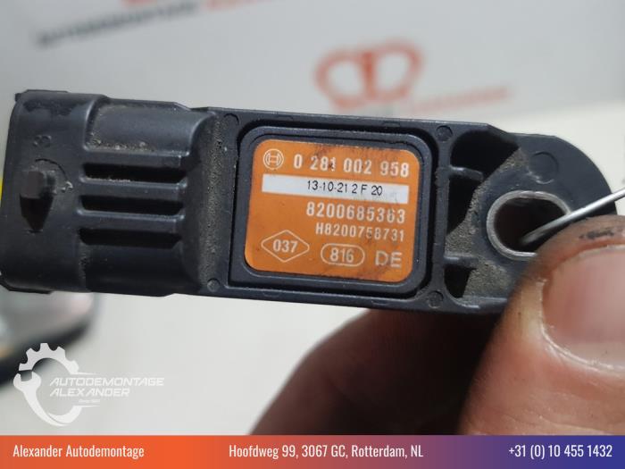 Map Sensor (inlaatspruitstuk) van een Renault Laguna III Estate (KT) 2.0 dCi 16V 130 2010