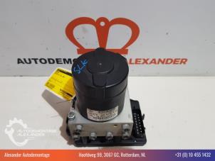 Gebruikte ABS Pomp Mercedes SLK (R170) 2.3 230 K 16V Prijs € 24,99 Margeregeling aangeboden door Alexander Autodemontage