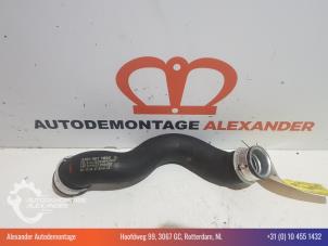 Gebruikte Radiateurslang Mercedes E (W212) E-220 CDI 16V BlueEfficiency Prijs € 25,00 Margeregeling aangeboden door Alexander Autodemontage