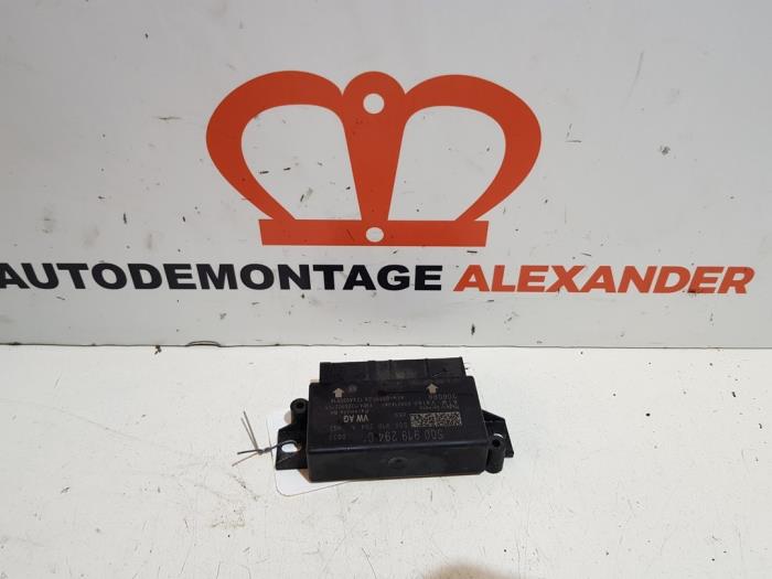 Gebruikte PDC Module Volkswagen Golf VII (AUA) 1.6 TDI BlueMotion 16V Prijs € 22,51 Inclusief btw aangeboden door Alexander Autodemontage