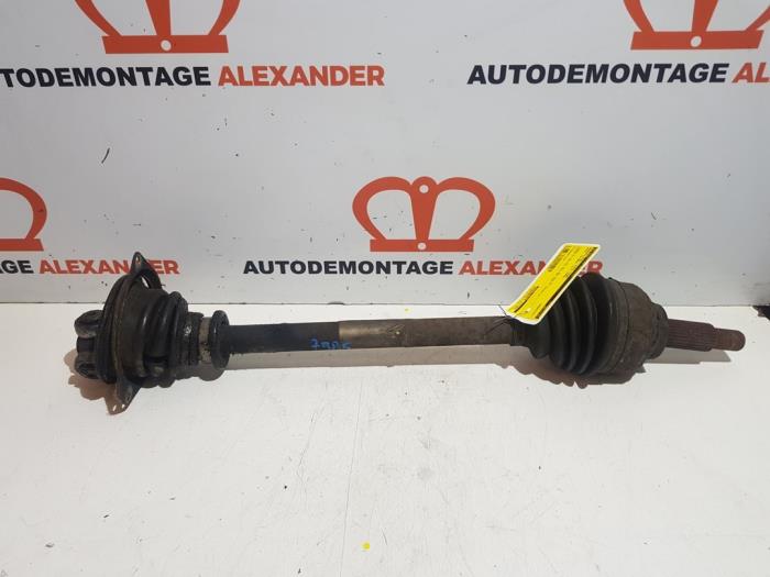 Gebruikte Steekas links-voor Opel Vivaro 1.9 DI Prijs € 15,00 Margeregeling aangeboden door Alexander Autodemontage