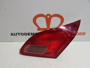 Gebruikte Achterlicht rechts Opel Astra J (PC6/PD6/PE6/PF6) 1.3 CDTI 16V EcoFlex Prijs op aanvraag aangeboden door Alexander Autodemontage
