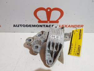 Gebruikte Versnellingsbak Steun Opel Astra J (PC6/PD6/PE6/PF6) 1.3 CDTI 16V EcoFlex Prijs op aanvraag aangeboden door Alexander Autodemontage