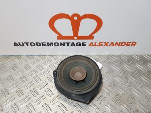 Gebruikte Speaker Opel Corsa E 1.4 16V Prijs op aanvraag aangeboden door Alexander Autodemontage