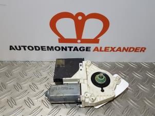 Gebruikte Motor electrisch raam Volkswagen Passat Variant (3C5) 1.9 TDI Prijs op aanvraag aangeboden door Alexander Autodemontage