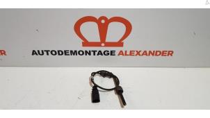 Gebruikte Uitlaat temperatuursensor Volkswagen Golf V (1K1) 2.0 FSI 16V Prijs € 40,00 Margeregeling aangeboden door Alexander Autodemontage