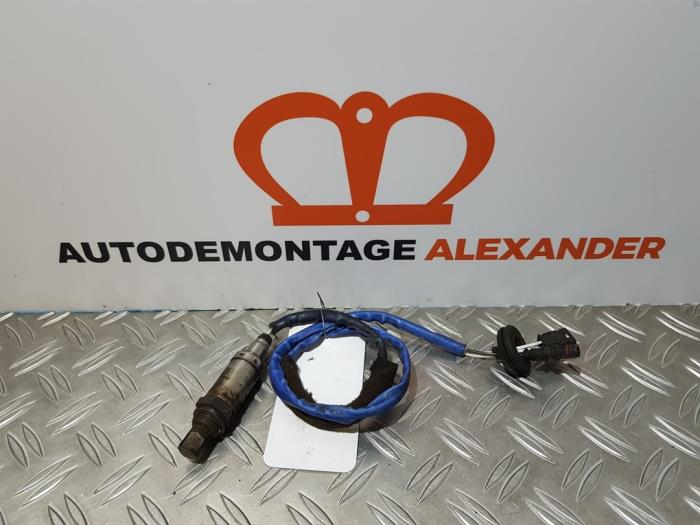 Lambda Sonde van een Mercedes-Benz E Combi (S124) 3.0 300 TE 24V 1990