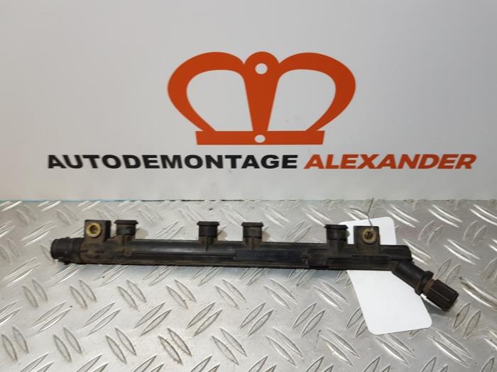 Gebruikte Injector brug Fiat Grande Punto (199) 1.4 Prijs op aanvraag aangeboden door Alexander Autodemontage