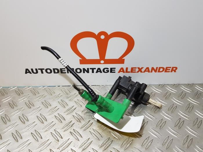 Gebruikte Koppeling Hulp Cilinder Ford Transit Connect 1.8 TDCi 90 Prijs op aanvraag aangeboden door Alexander Autodemontage