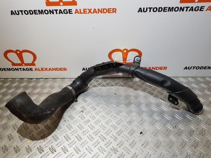 Gebruikte Intercooler Buis Volkswagen Polo V (6R) 1.6 TDI 16V 90 Prijs € 35,00 Margeregeling aangeboden door Alexander Autodemontage