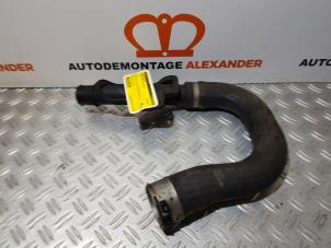 Gebruikte Intercooler Buis Chevrolet Aveo 1.3 D 16V Prijs € 50,00 Margeregeling aangeboden door Alexander Autodemontage