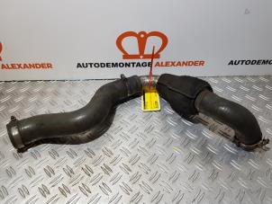 Gebruikte Intercooler Slang Opel Vivaro A 2.5 CDTI 16V Prijs op aanvraag aangeboden door Alexander Autodemontage