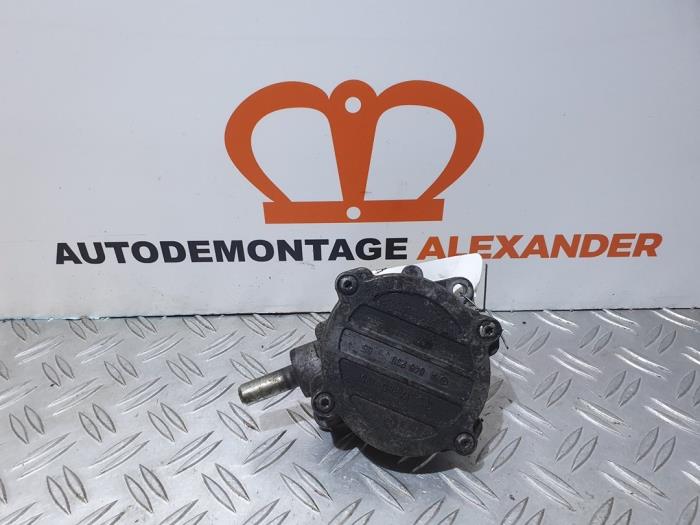 Gebruikte Vacuumpomp (Diesel) Mercedes Vito (639.6) 2.2 109 CDI 16V Prijs op aanvraag aangeboden door Alexander Autodemontage