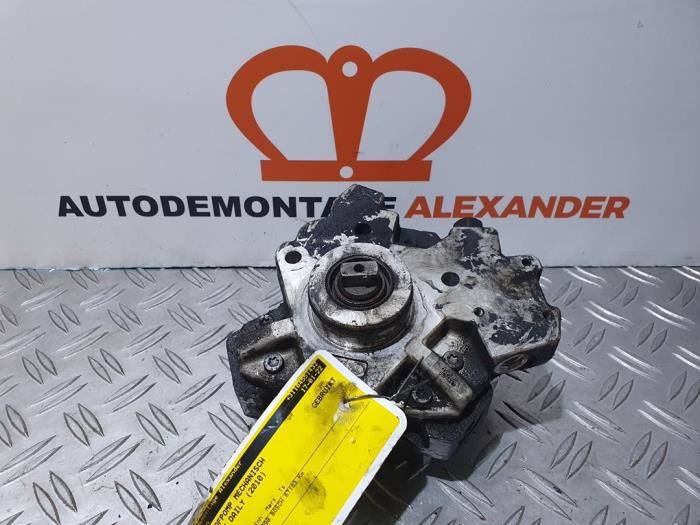 Gebruikte Brandstofpomp Mechanisch Iveco New Daily IV 45C18, 45C18/P, 45C18D, 45C18D/P Prijs € 250,00 Margeregeling aangeboden door Alexander Autodemontage