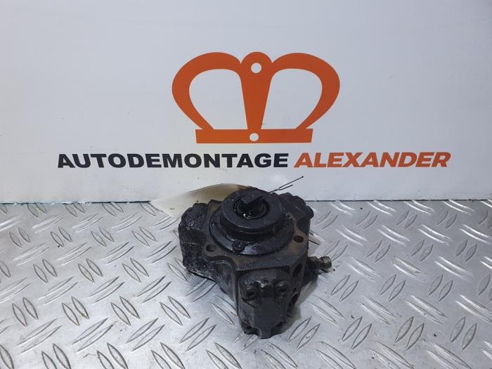 Gebruikte Brandstofpomp Mechanisch Opel Corsa D 1.3 CDTi 16V ecoFLEX Prijs € 220,00 Margeregeling aangeboden door Alexander Autodemontage