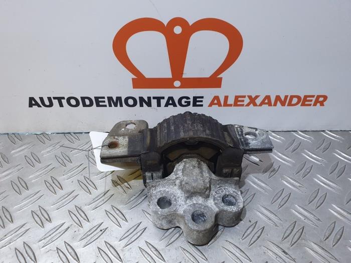 Gebruikte Motorsteun Fiat Grande Punto (199) 1.4 Prijs € 30,00 Margeregeling aangeboden door Alexander Autodemontage