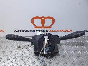 Gebruikte Schakelaar Stuurkolom (licht) Fiat Scudo (270) 1.6 D Multijet DPF Prijs € 120,00 Margeregeling aangeboden door Alexander Autodemontage