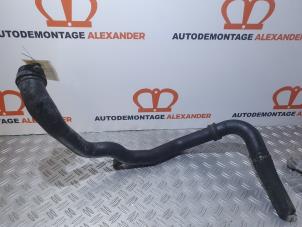 Gebruikte Intercooler Buis Opel Corsa D 1.3 CDTi 16V ecoFLEX Prijs € 35,00 Margeregeling aangeboden door Alexander Autodemontage