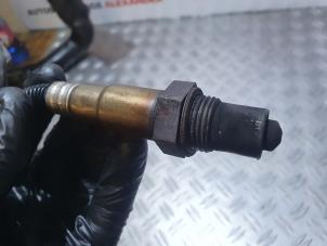 Lambda Sonde van een Hyundai i20 1.2i 16V 2014