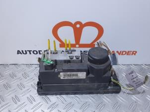 Gebruikte Deurvergrendeling Vacuumpomp Elektrisch Mercedes E (W210) 3.0 E-300D Turbo 24V Prijs op aanvraag aangeboden door Alexander Autodemontage